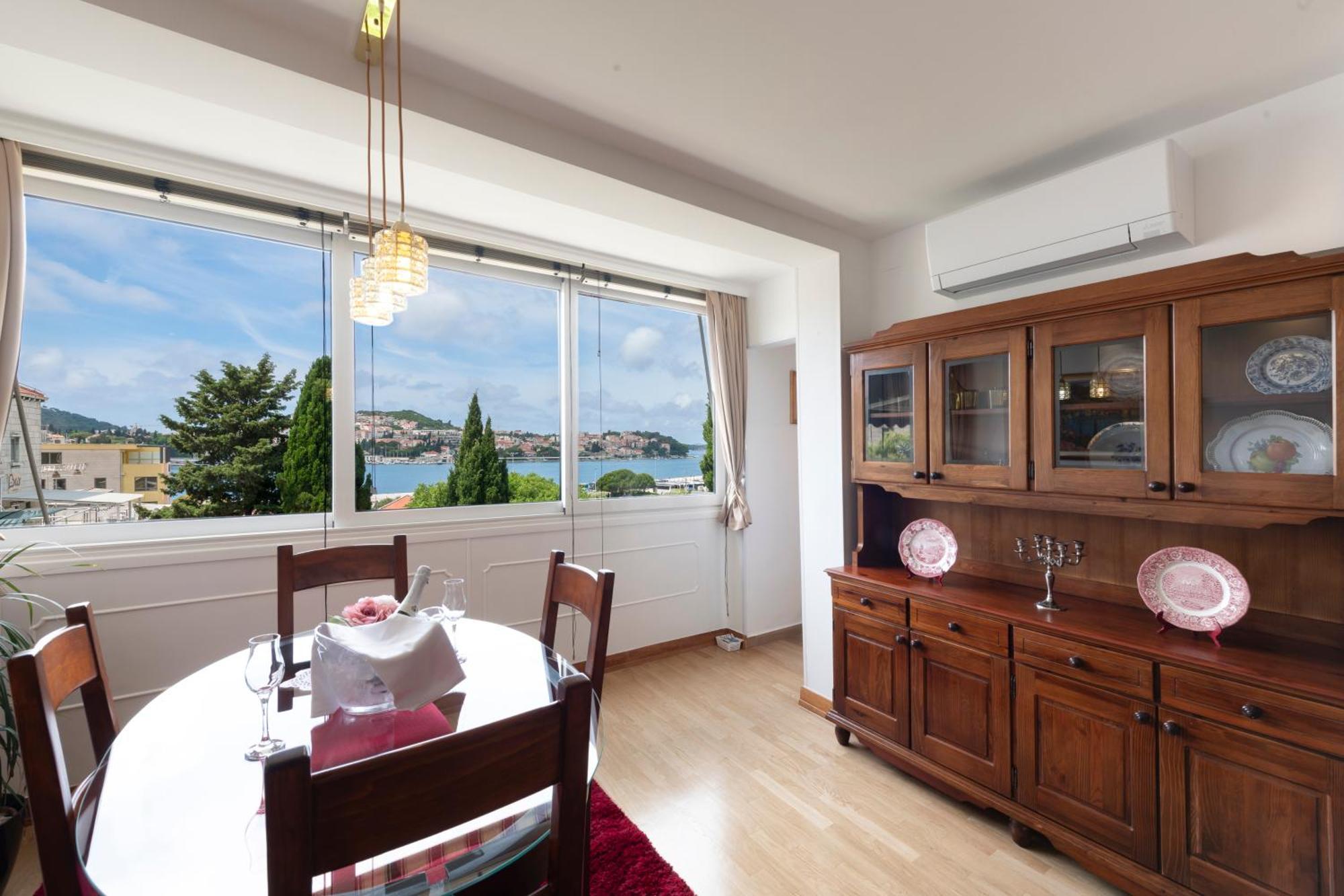 Apartment One , Sea View , Free Parking Ντουμπρόβνικ Εξωτερικό φωτογραφία